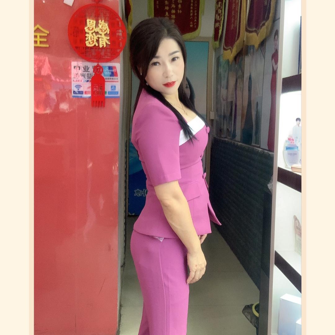依斯卡美业界~华姐