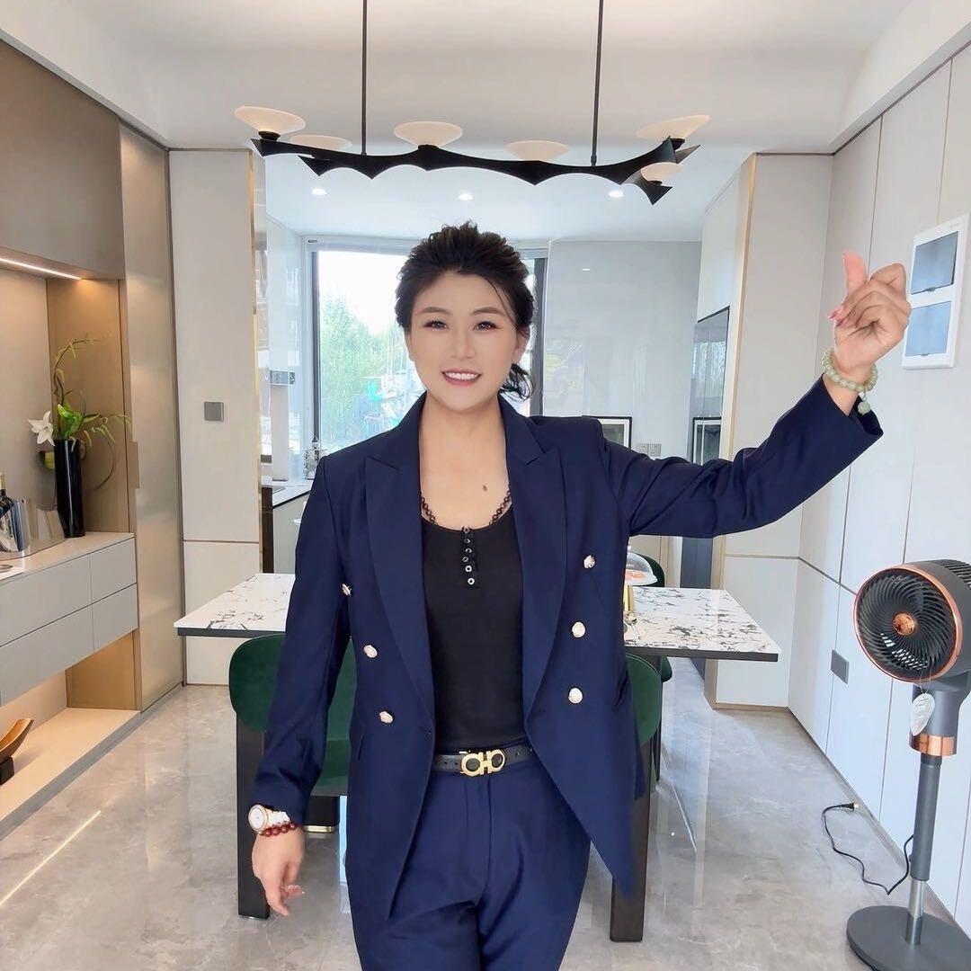 集宁区万恒B区置业顾问史婉晴
