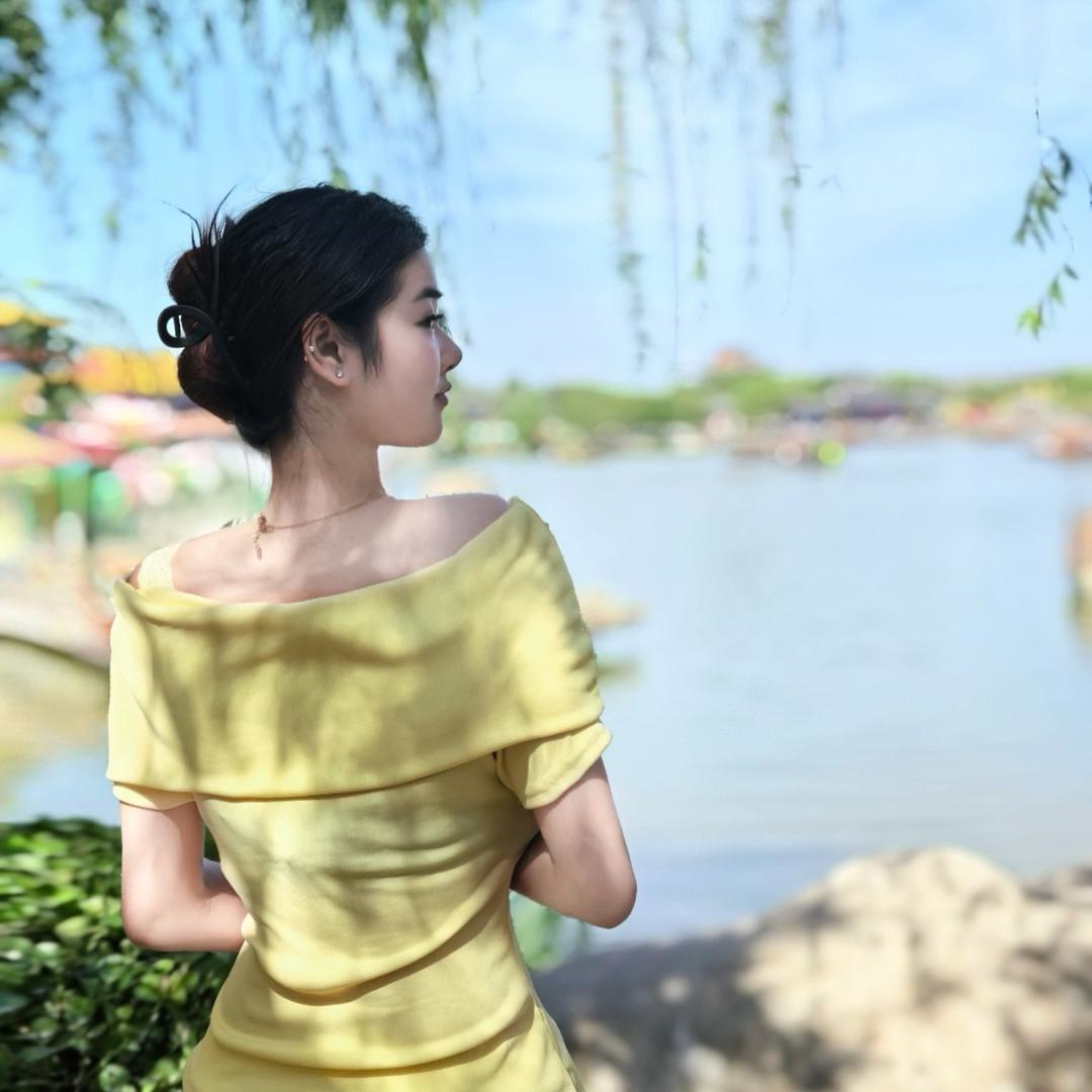 劉曉娜.