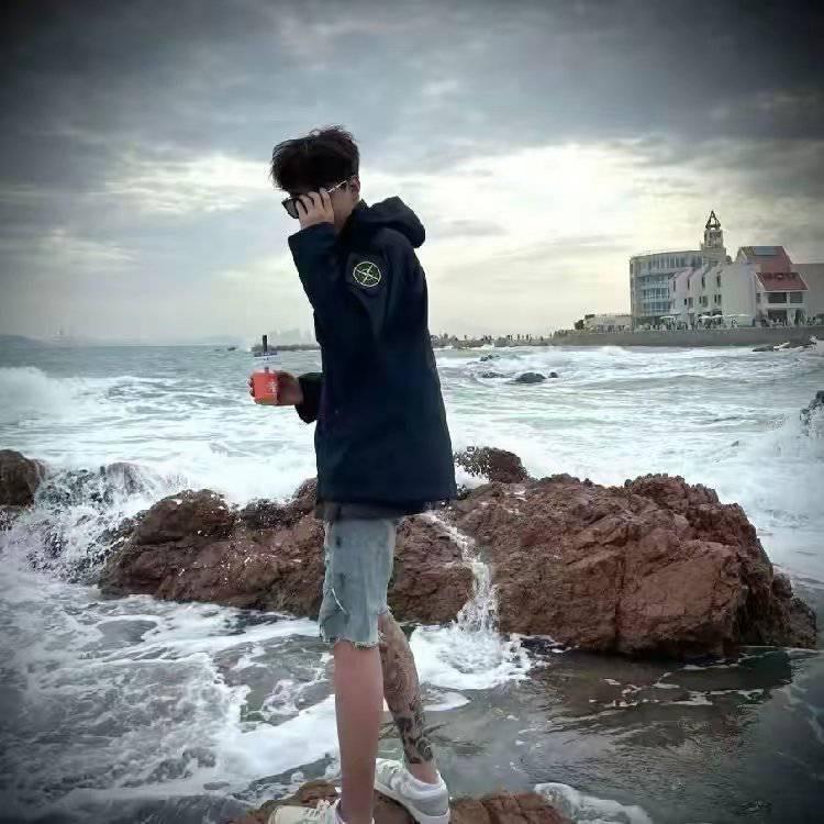 一剑斩断过往情.