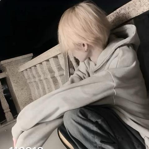 爱吃汉堡的学生党