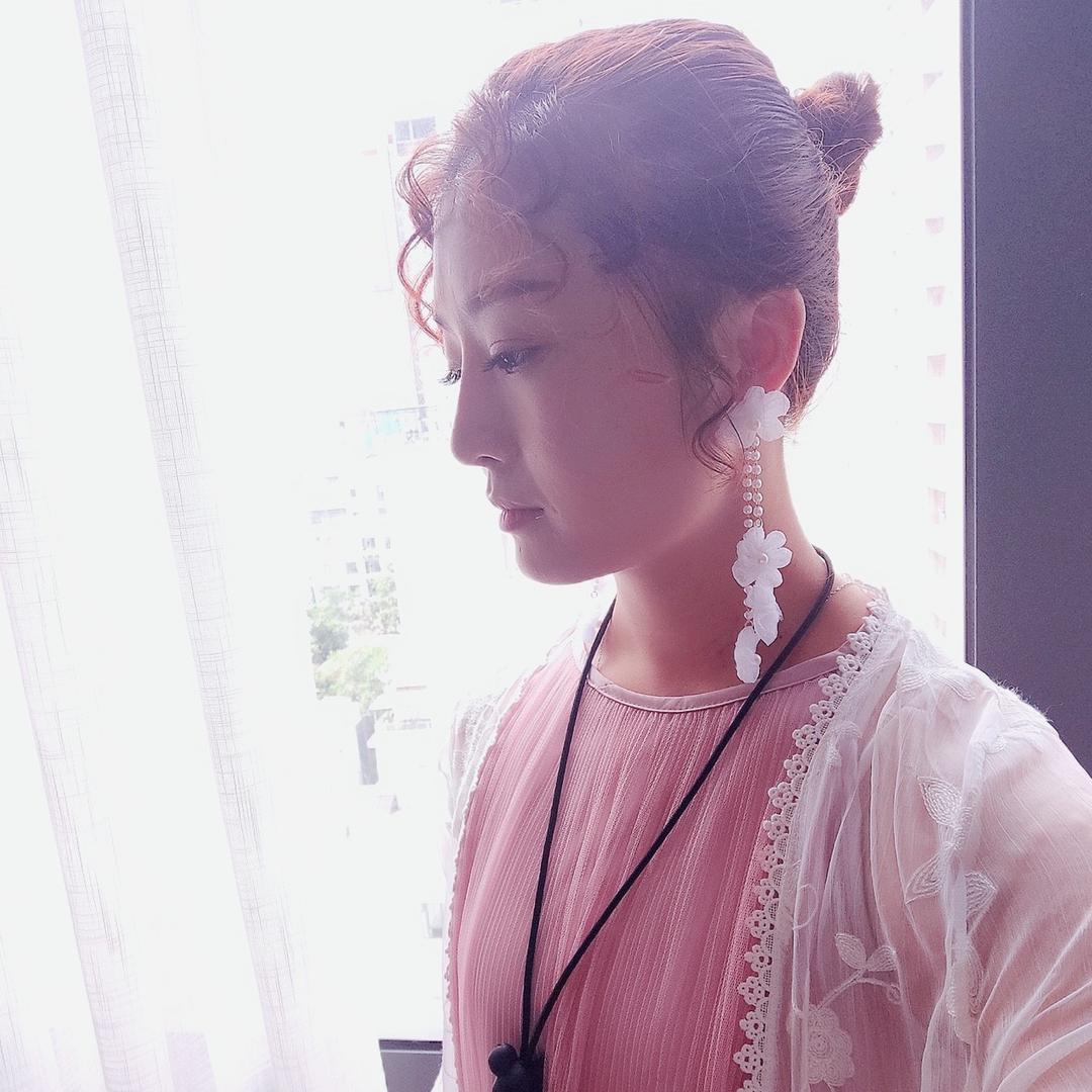 絡琯琯