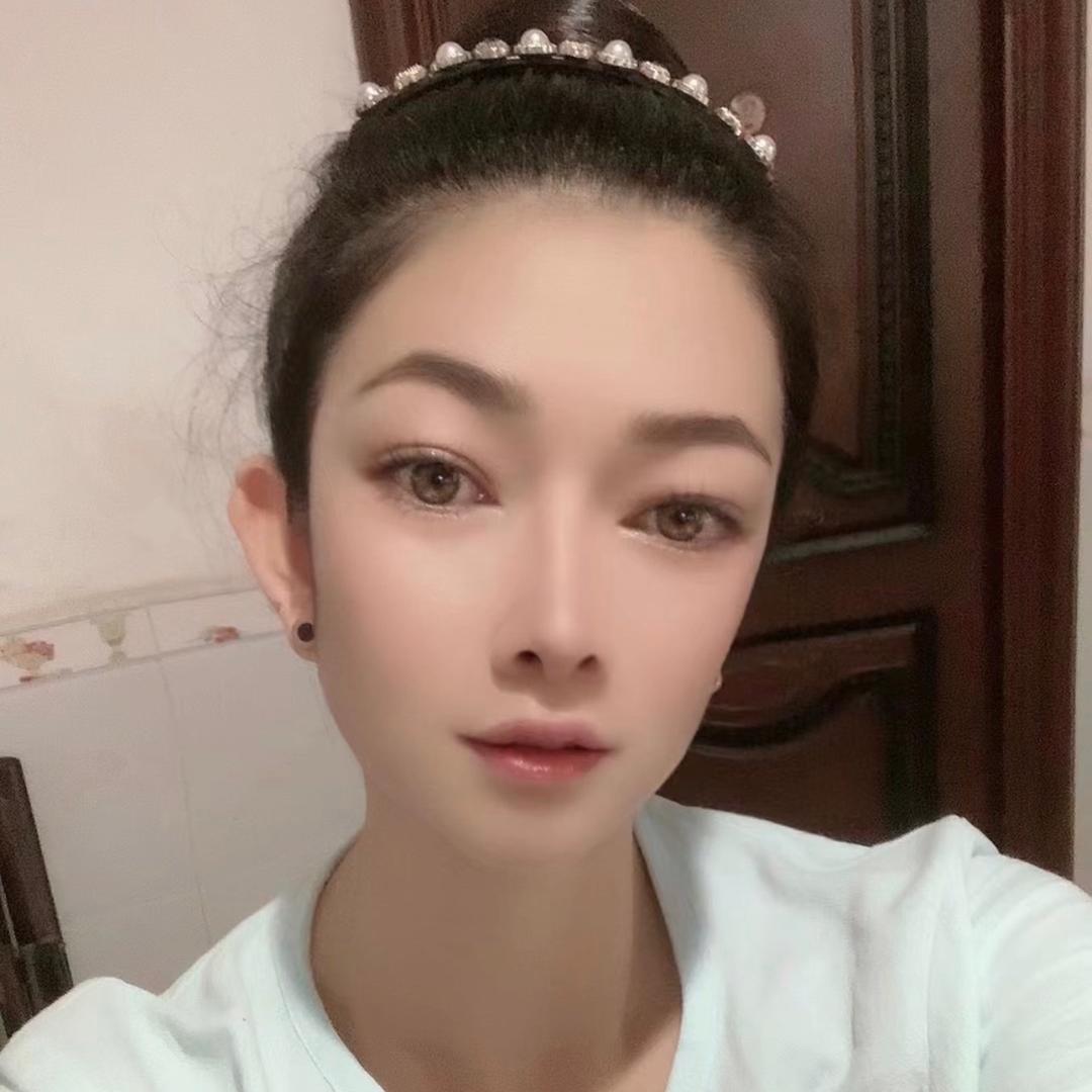 滇野阿依南腊傣寨