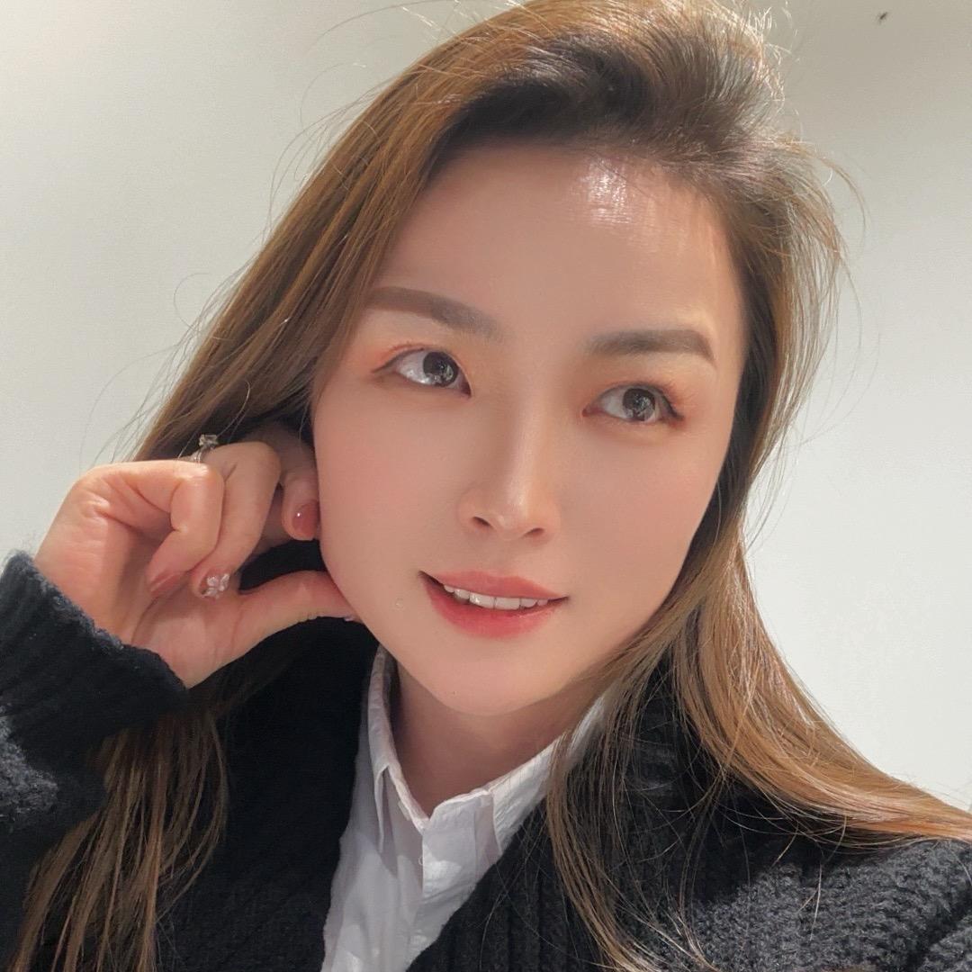 Mi  雪儿