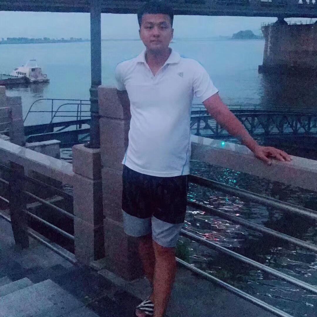 阿祥（唱鸽、五音不全）