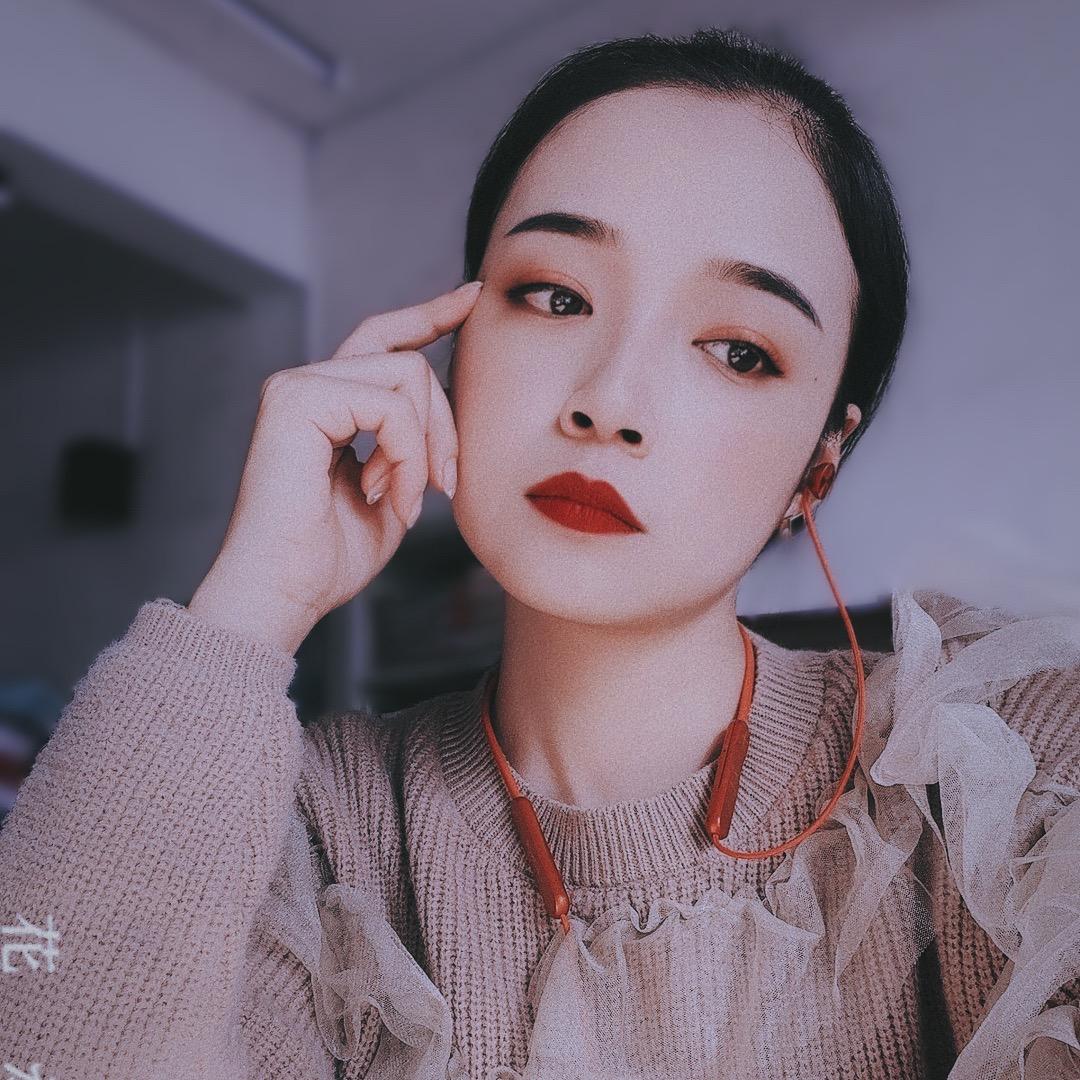 六 两 清 欢。
