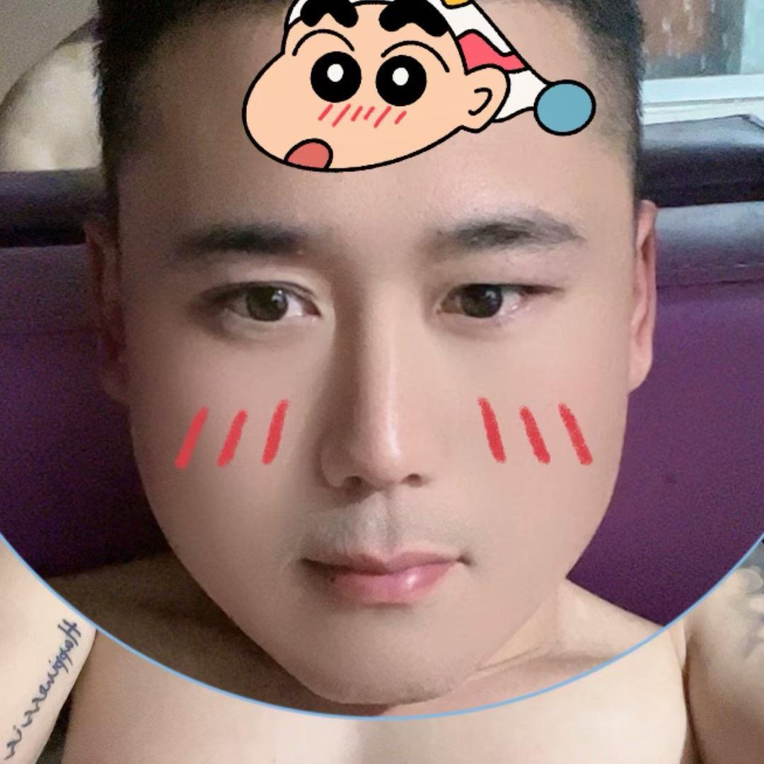 一只小白狼