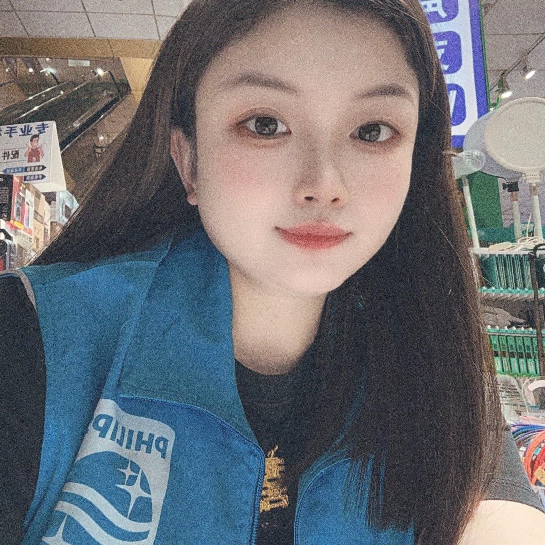 小张一直很努力