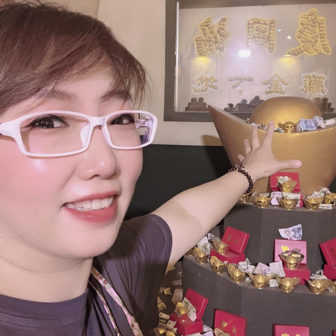 易赢姐首播筹备中