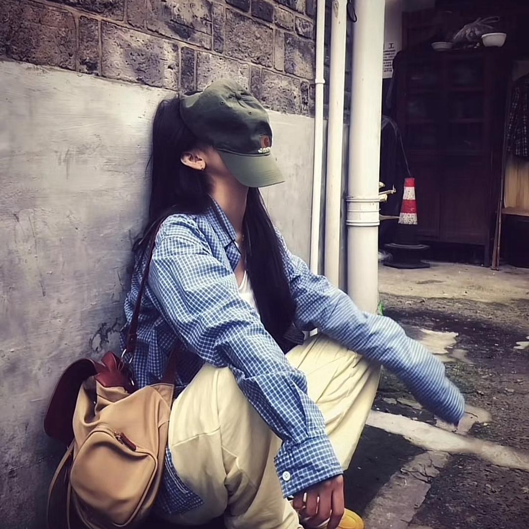 -YY