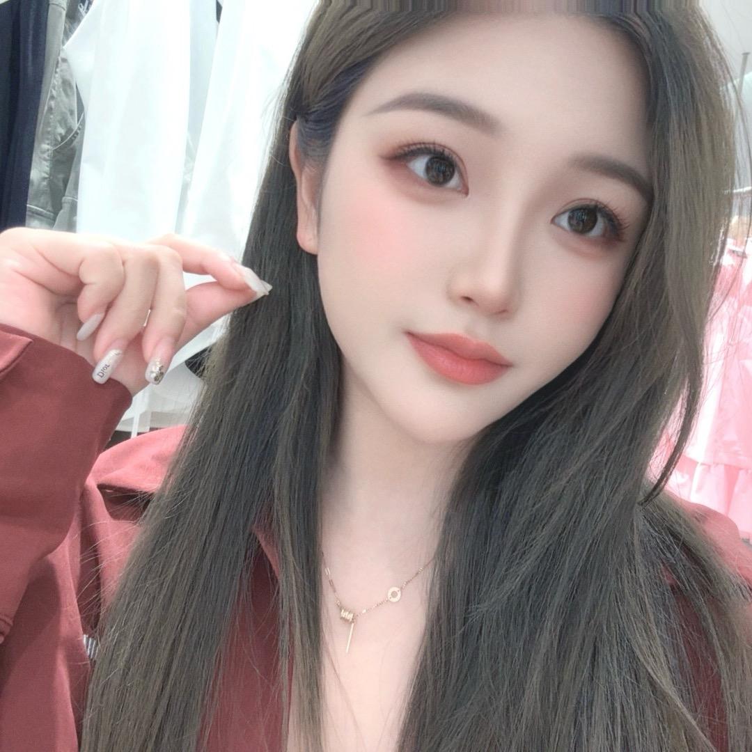 ╰つ悦莱111  赵思涵
