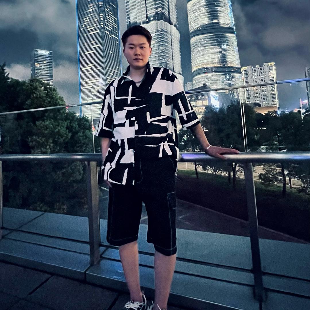 沈丘微咪-微米梁龙烫染造型工作室
