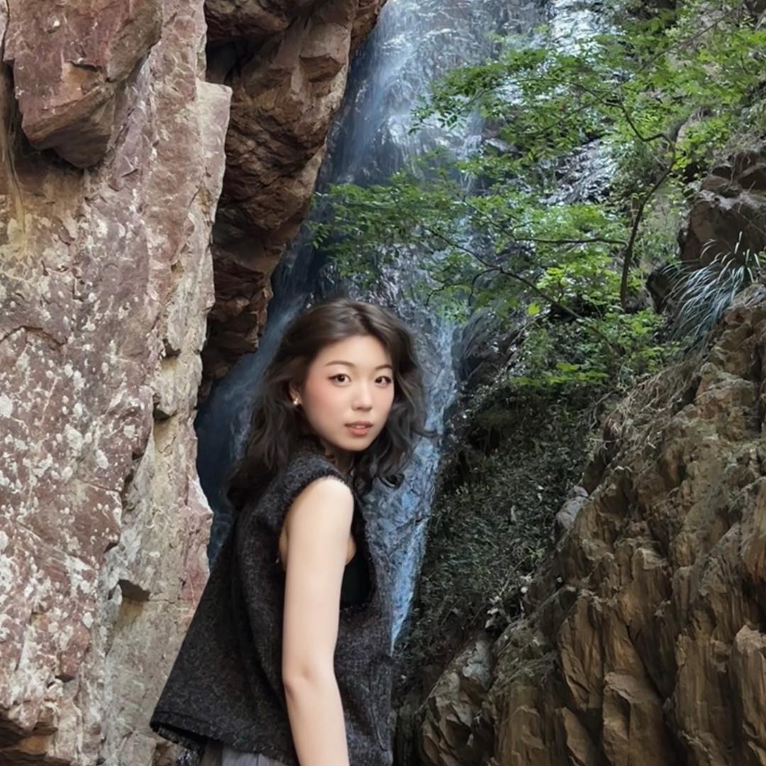 00后七七教跑酷