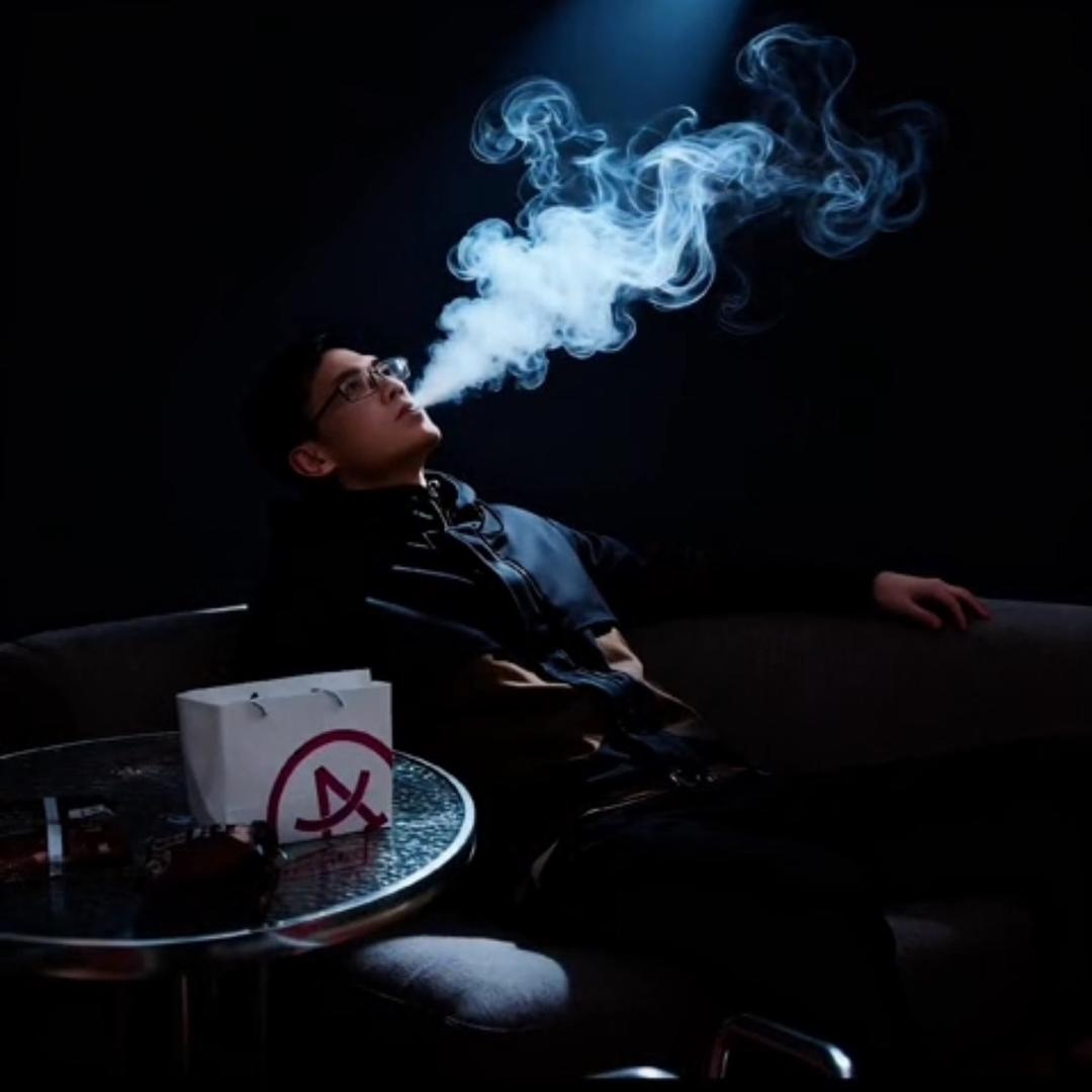 𝒵𝒽𝒶𝓃ℊᥫᩣ ☀️