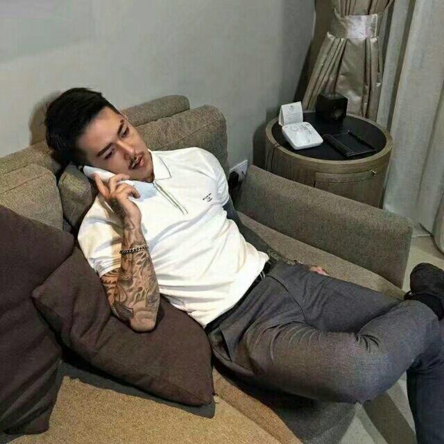 左先生.