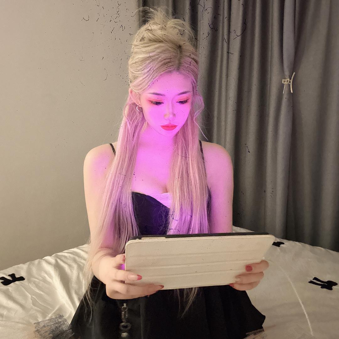 CC不吃肉👻🎃🍣