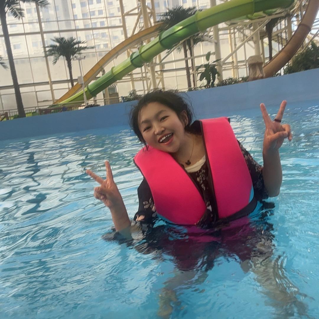 小可爱曲尼、🤍