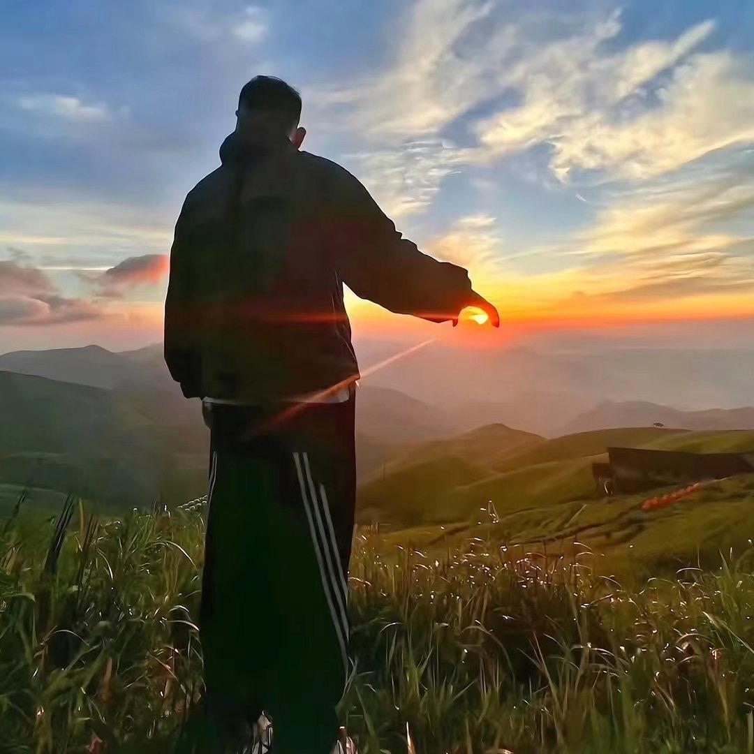 承德市双桥区明月练歌厅