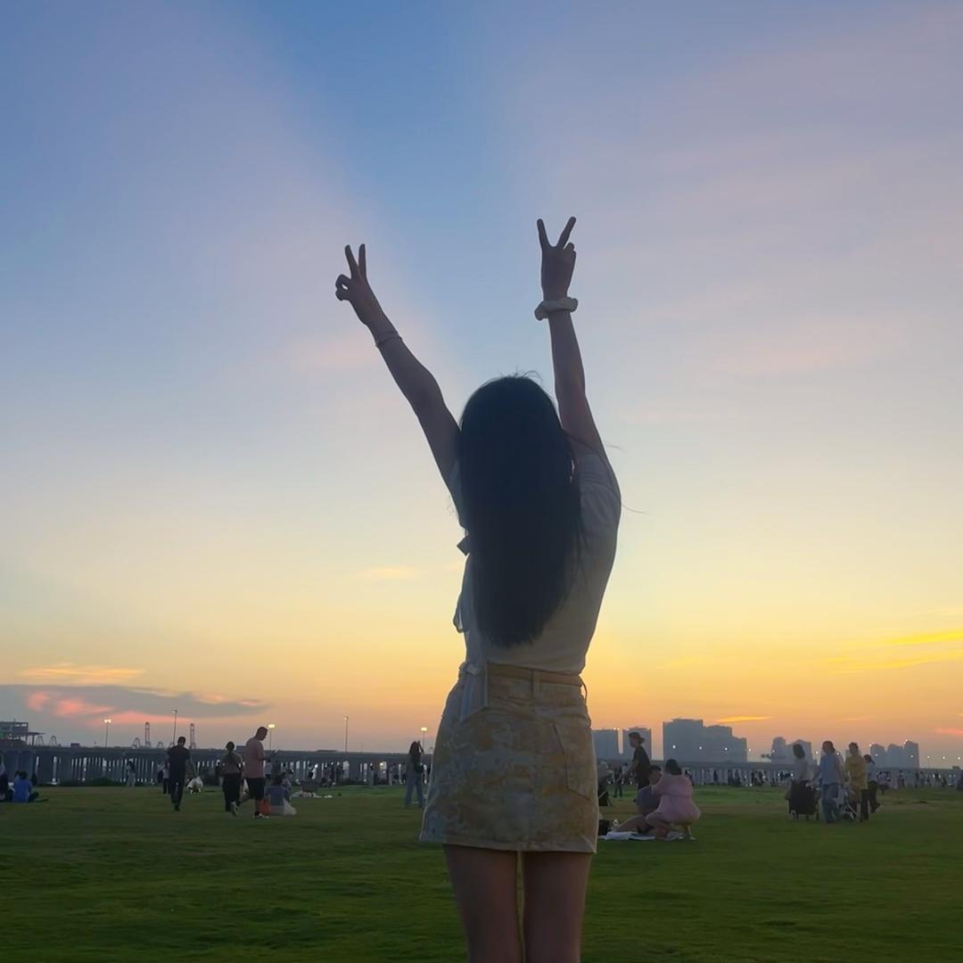 內莉嘎嘎🏌🏻‍♀️