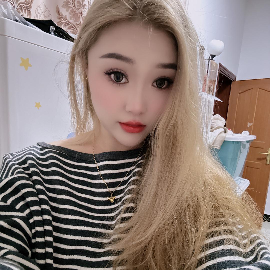 娜娜没睡醒