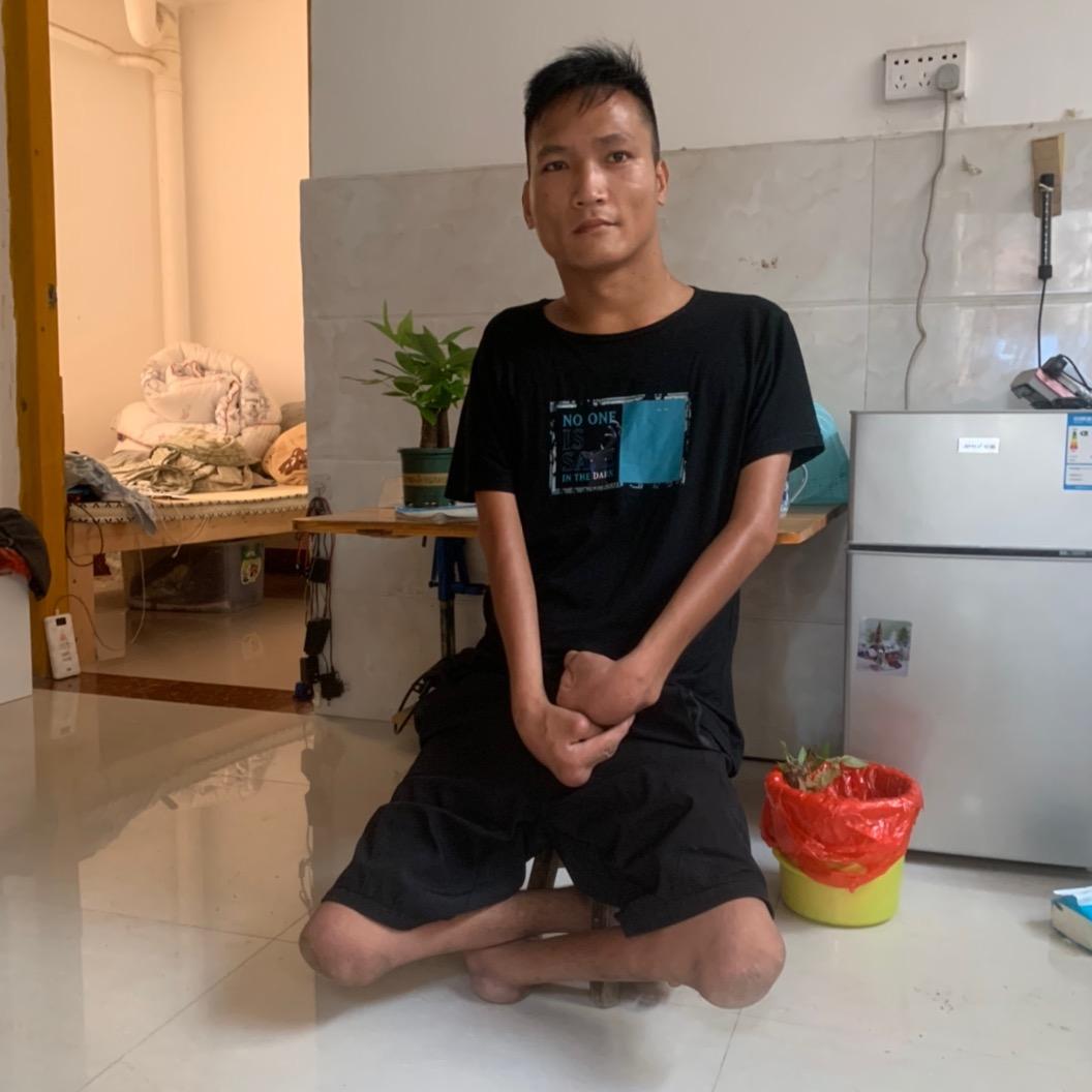 张仔