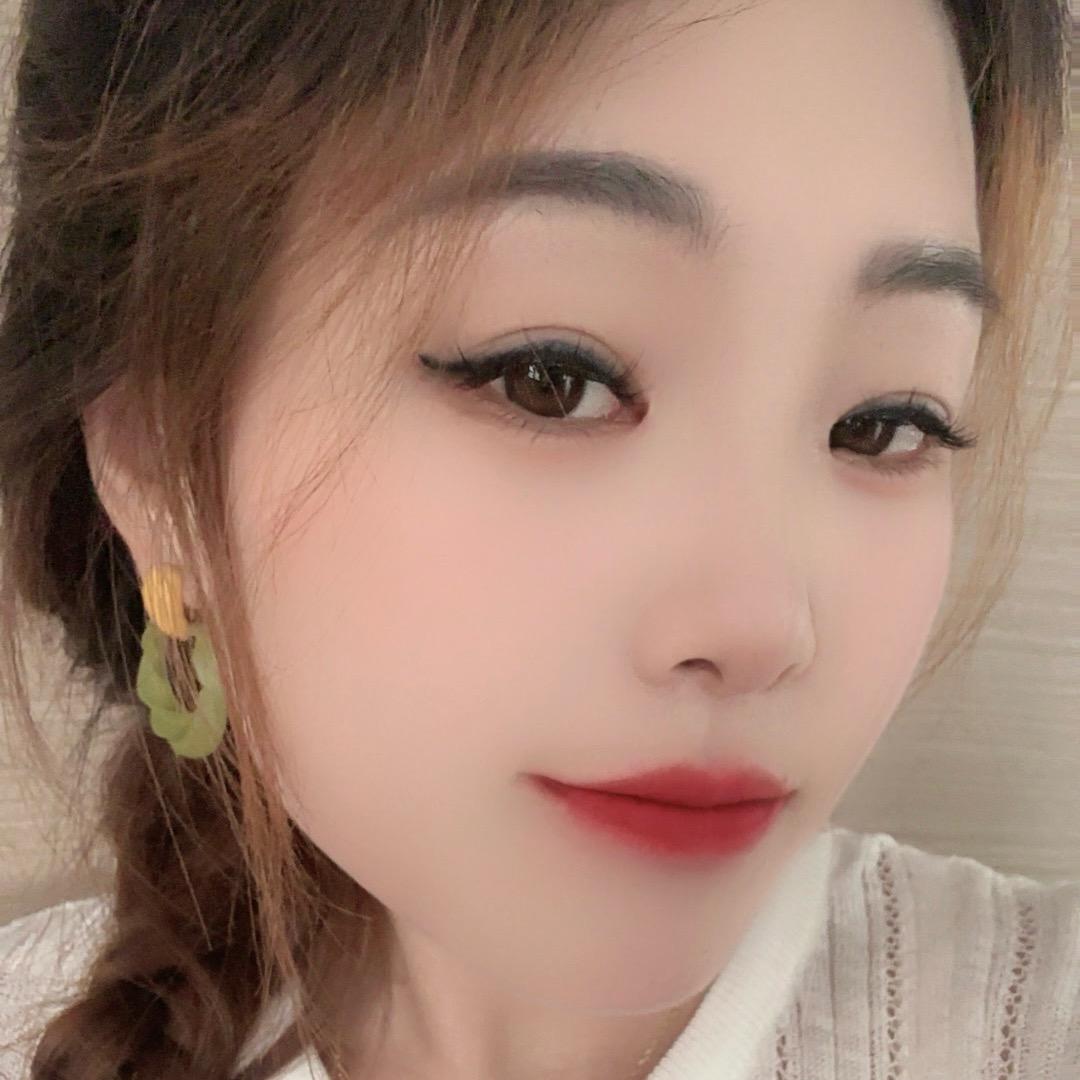 F.✨