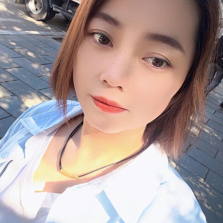 （“财迷姐姐”）