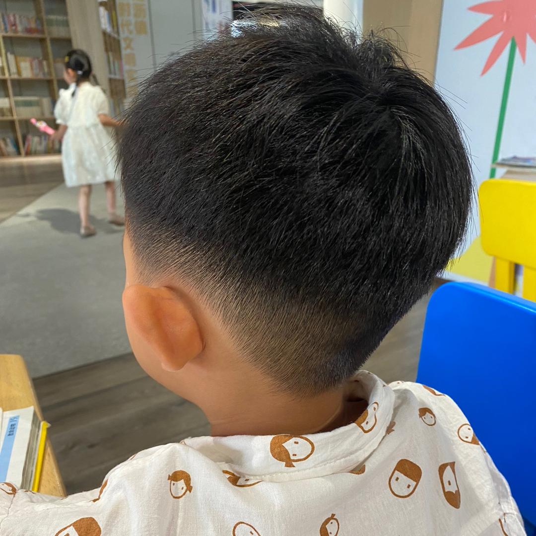 大耳朵绵绵一家人