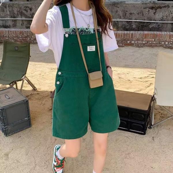 小六服装