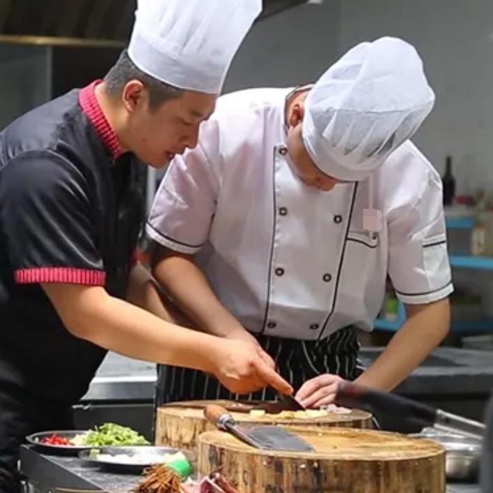 老何找铺信息咨询
