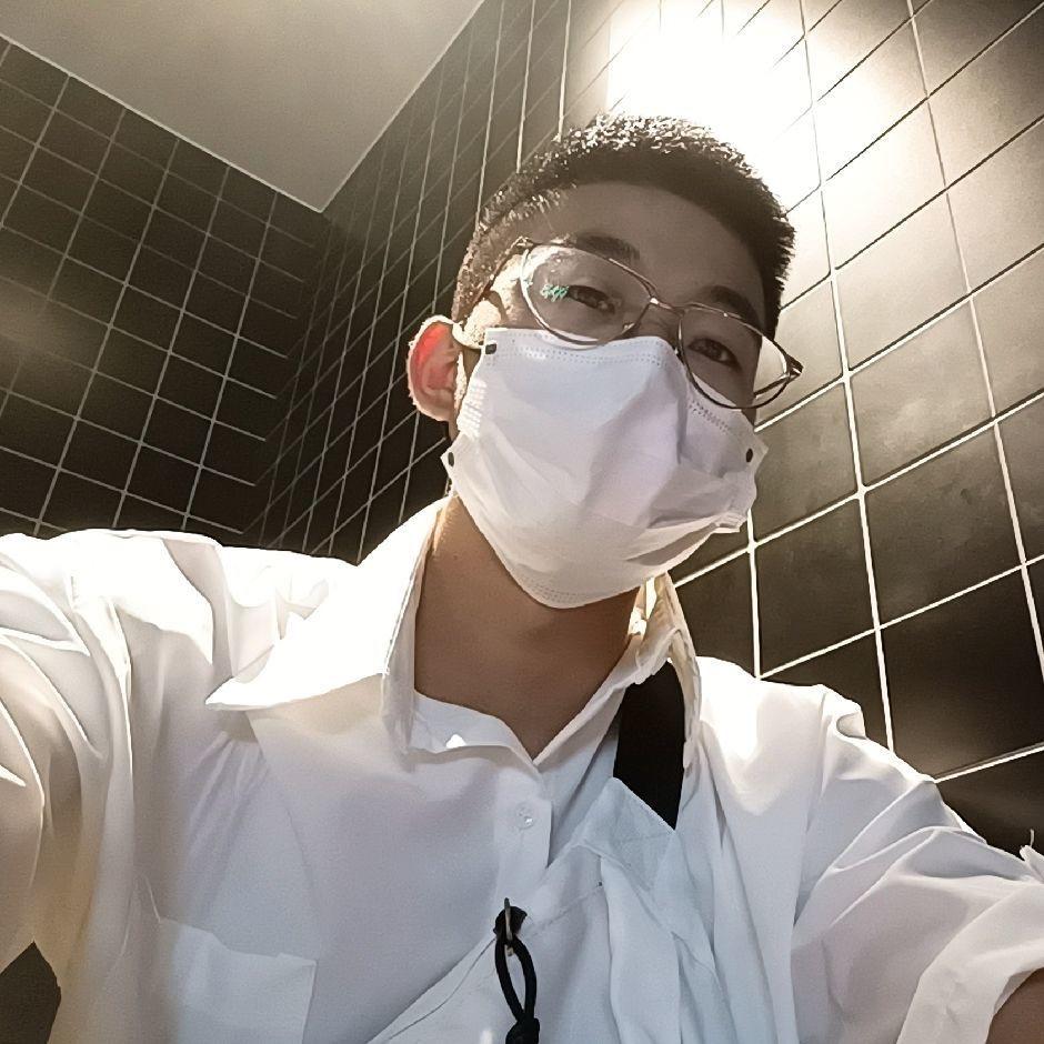 农安县合隆镇三个欧巴韩氏炸鸡店