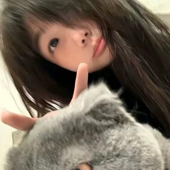 Yy ^