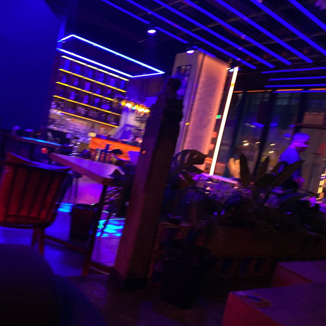 等的那个人的出现。