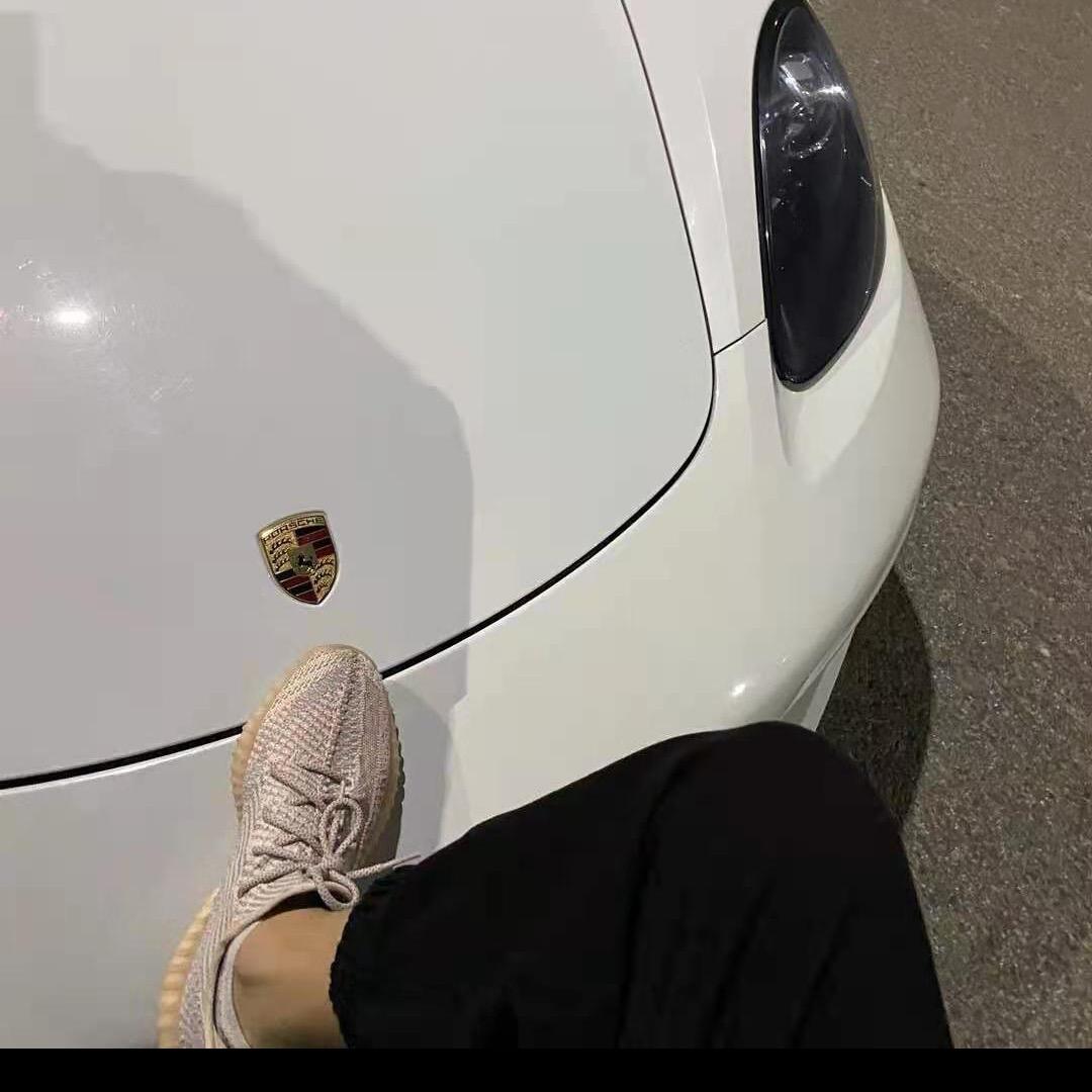 小张不会压弯。