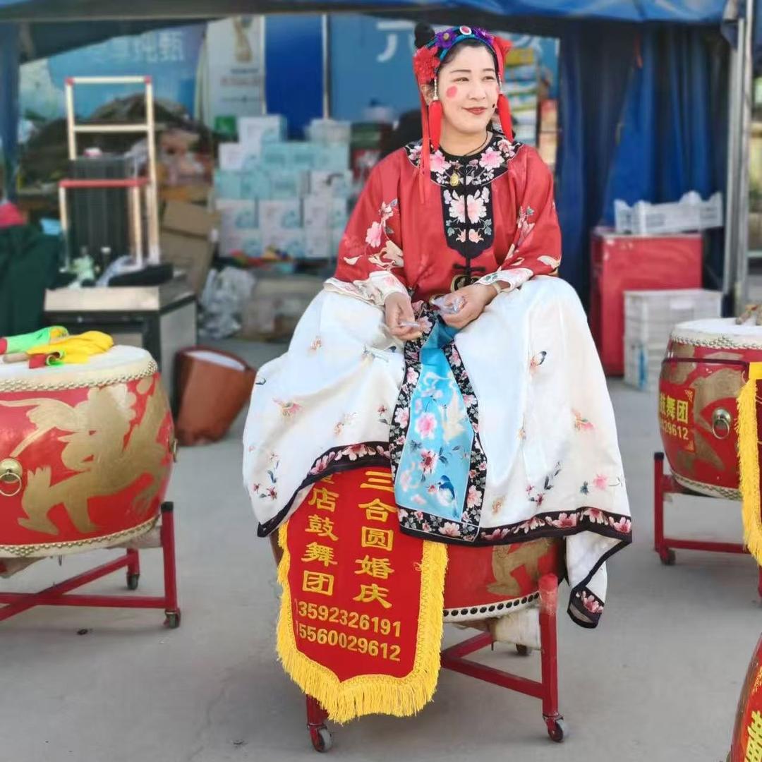 董店金牌鼓舞团团长冯方方招学员（不要连赞