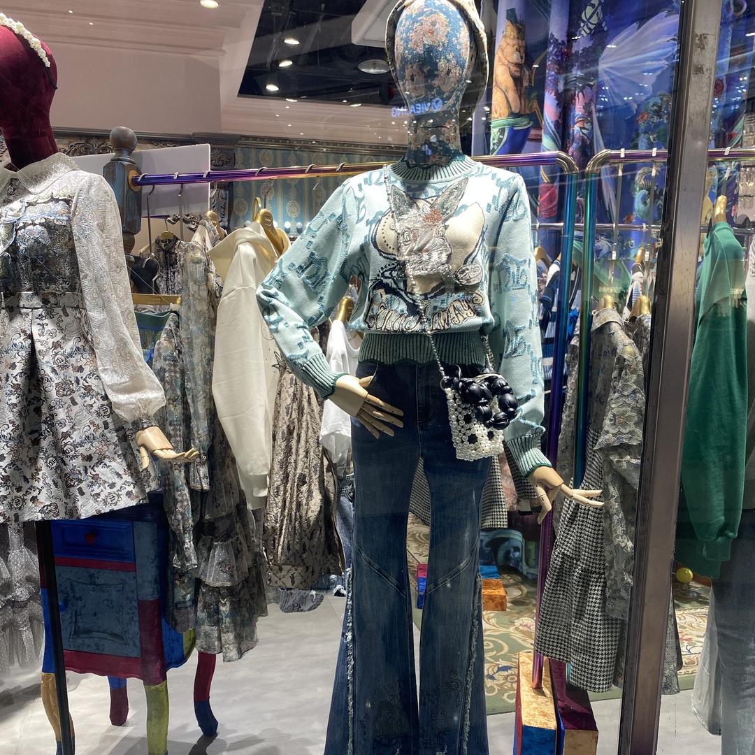 美丽衣品女装服饰-伦丁娜