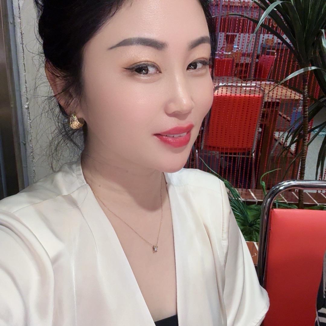 欧货烫钻女装工厂