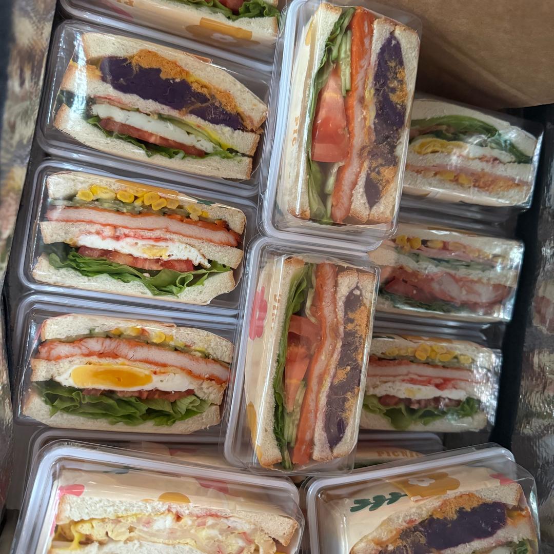 嘿嘿的三明治主理人