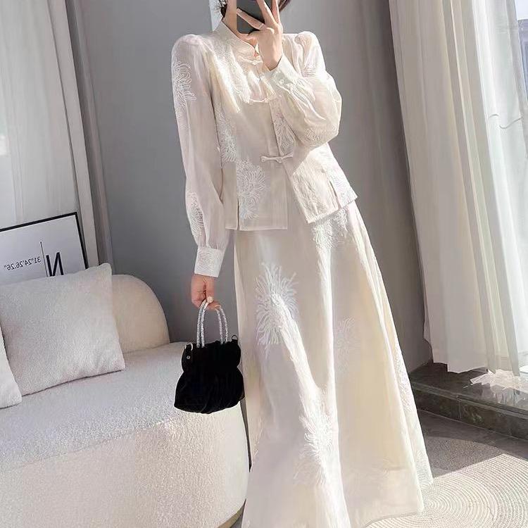 银基红火女装