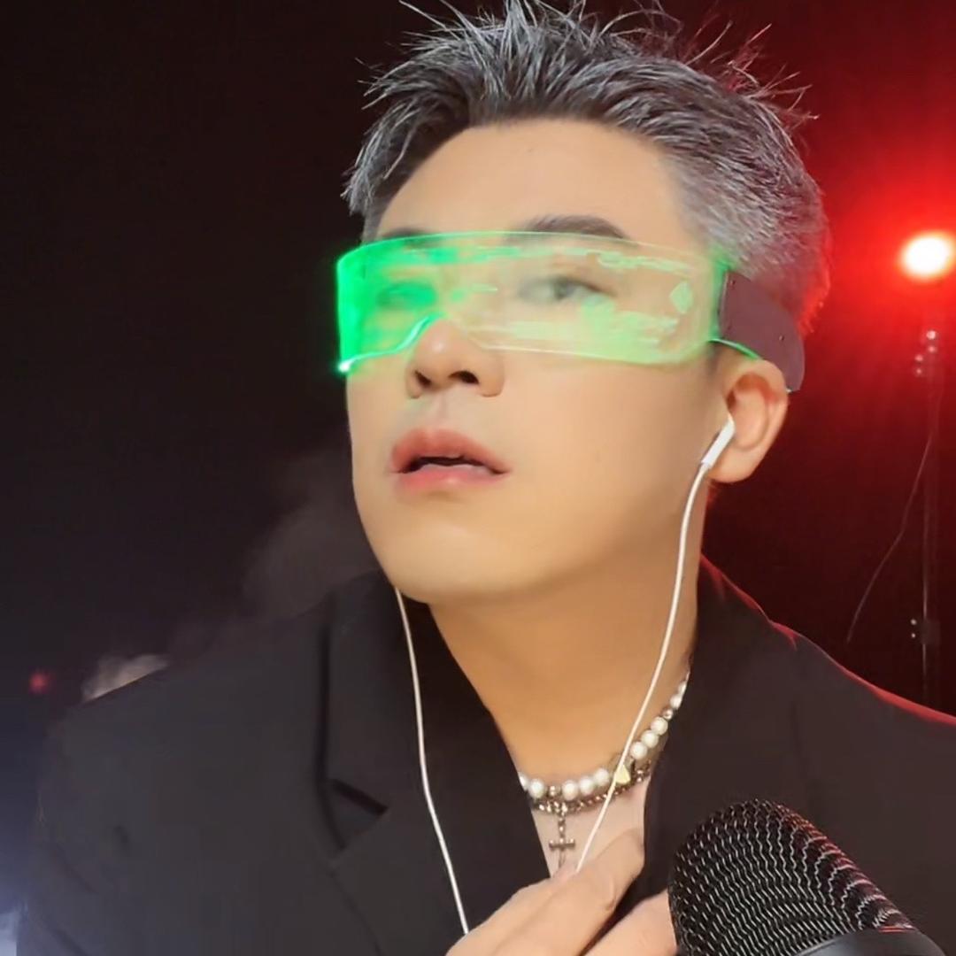 任亦辰