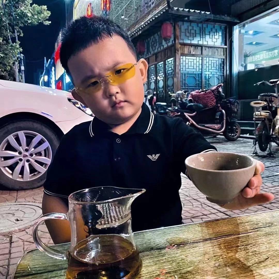 •王•凯•