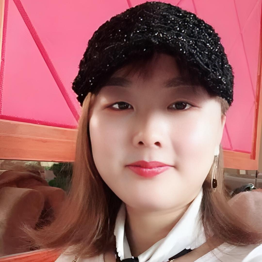 张家界导游莹莹