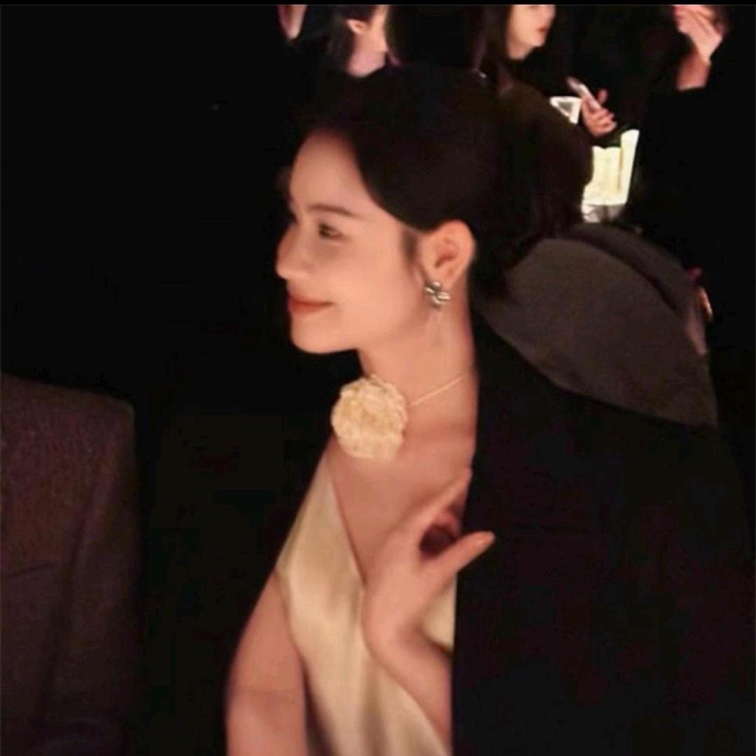 梦梦THE MENG·穿搭分享