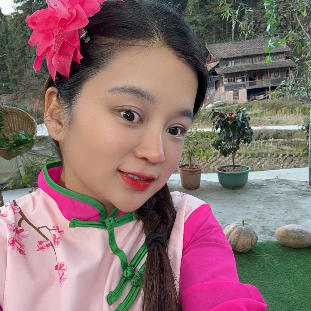 王翠翠在乡村摄影