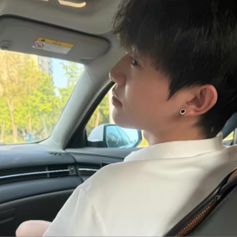 我是一个谦虚的下刘boy