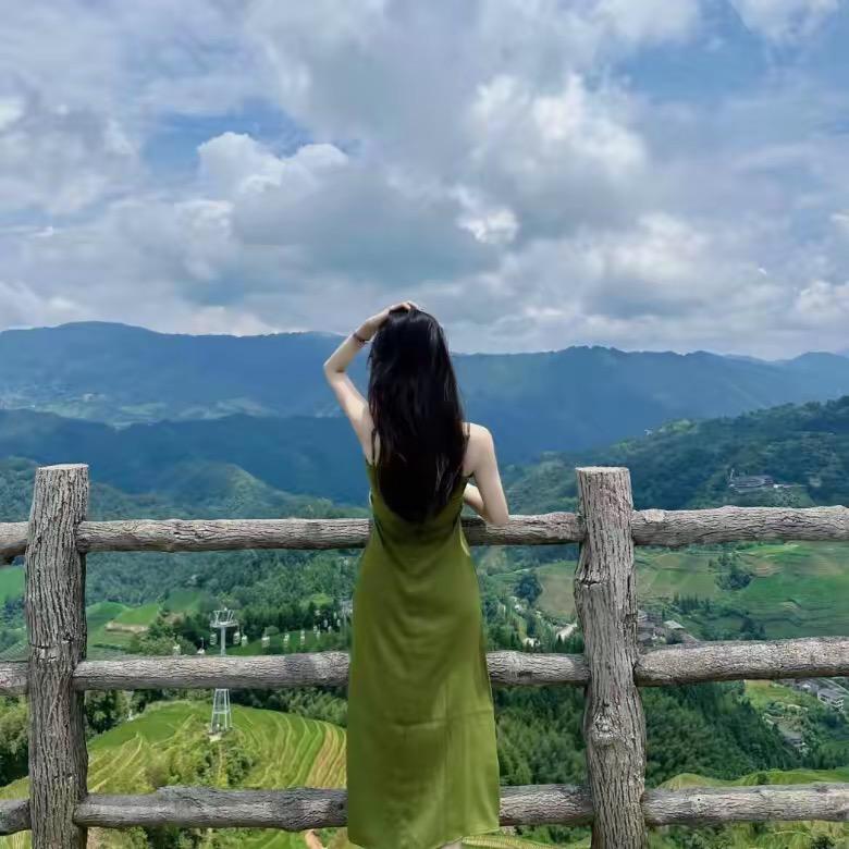 露露女装服饰店