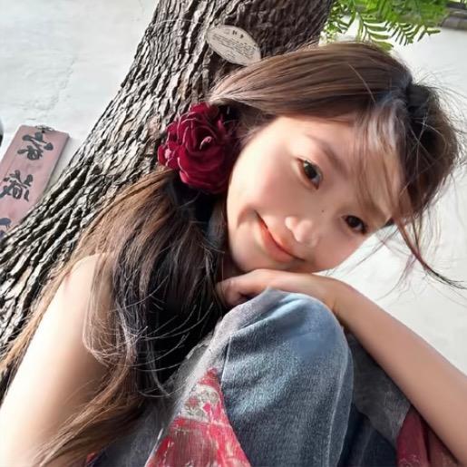 啾一口月亮ᐝ