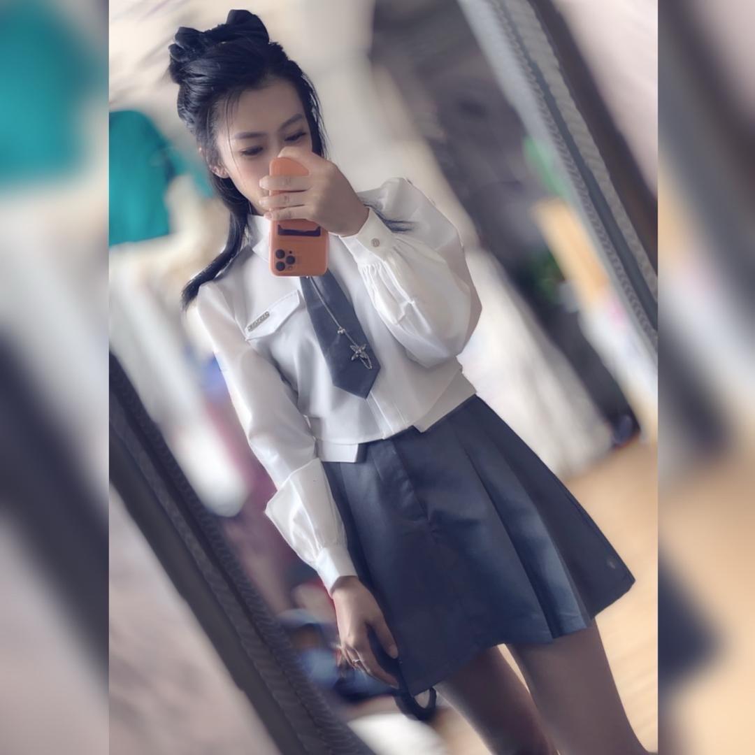 - 李小仙是做蛋糕哒🎂