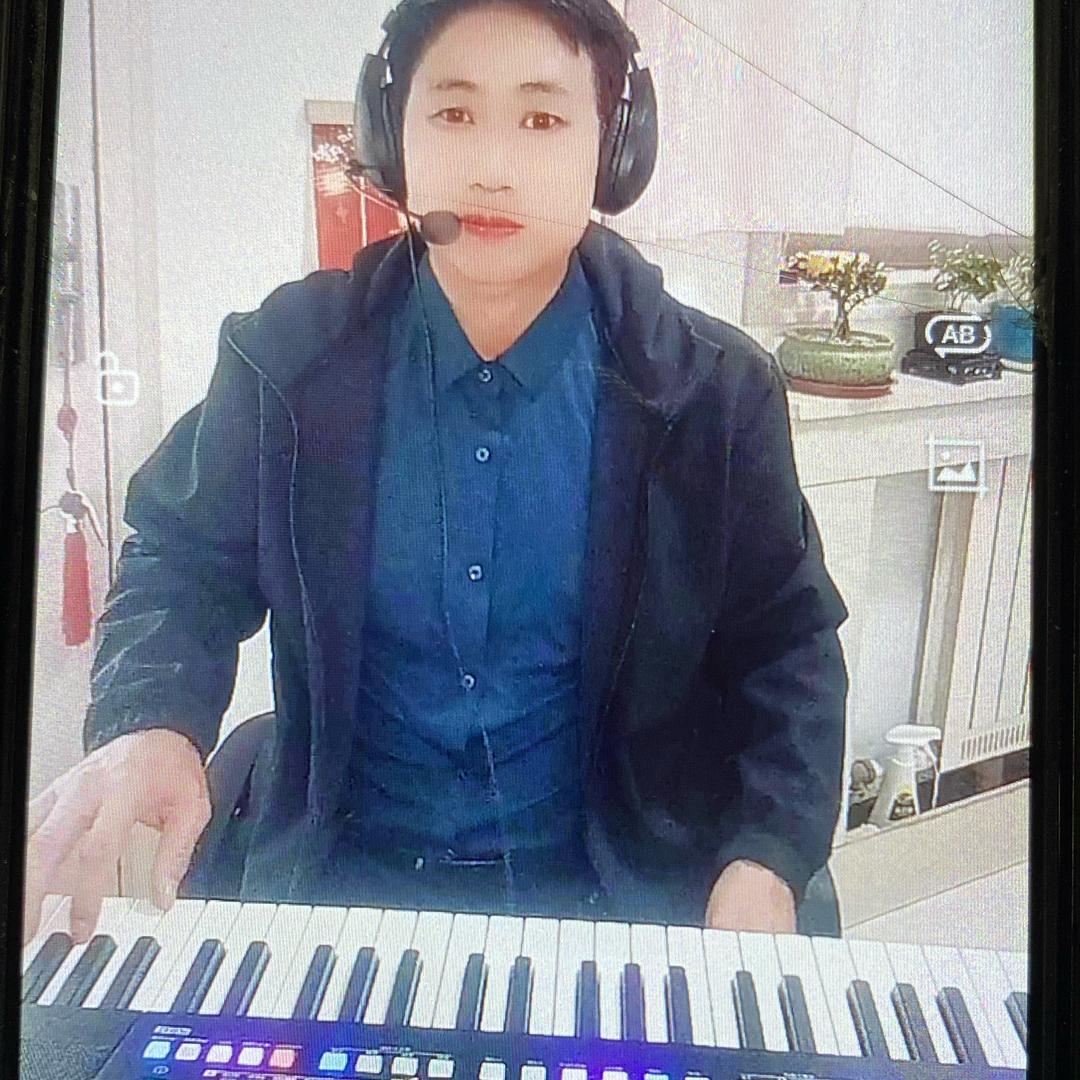 老歌的琴🎹声🎙️