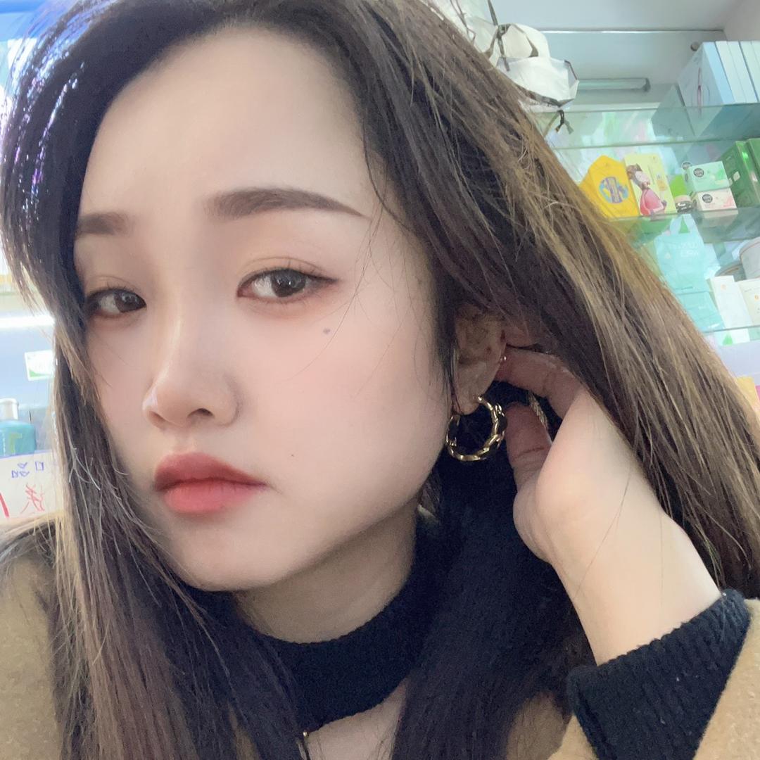 万源大竹河 尚美名妆 （涵涵）